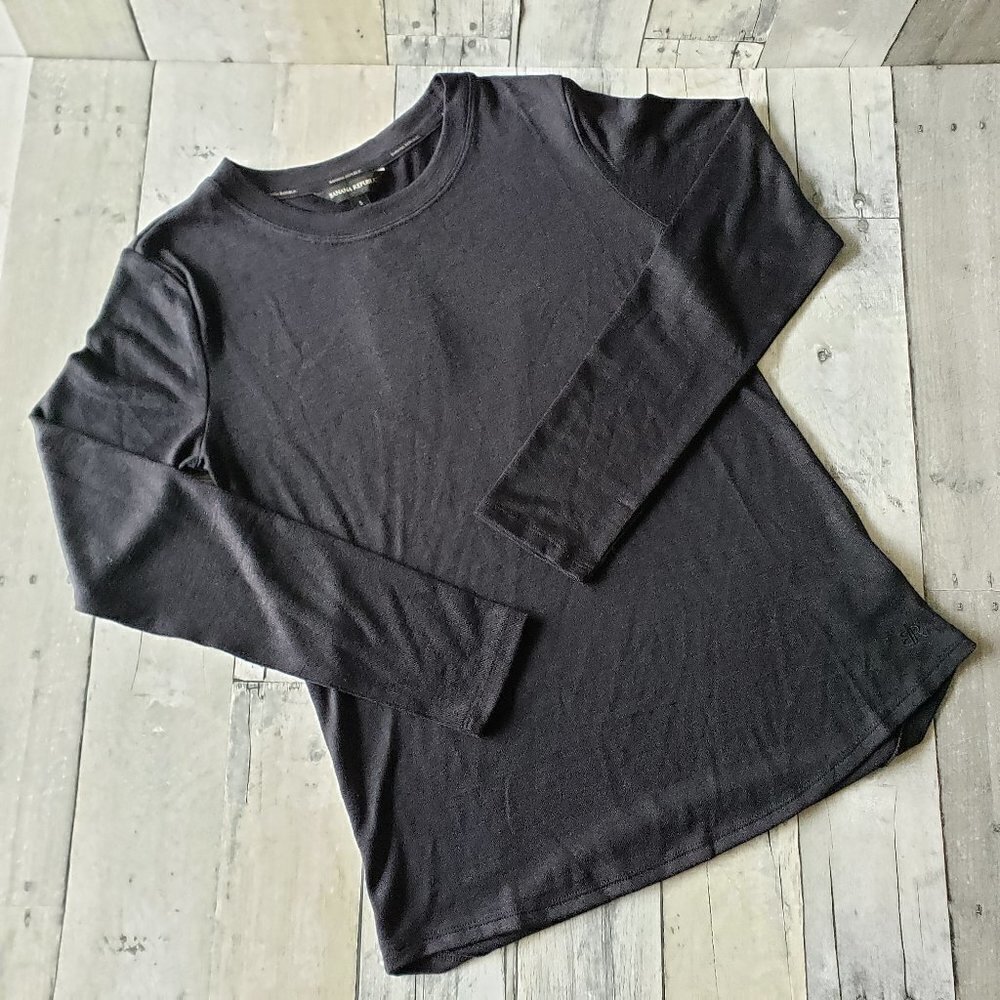 NWT - Banana Republic Crewneck Black Sweater - Size Small